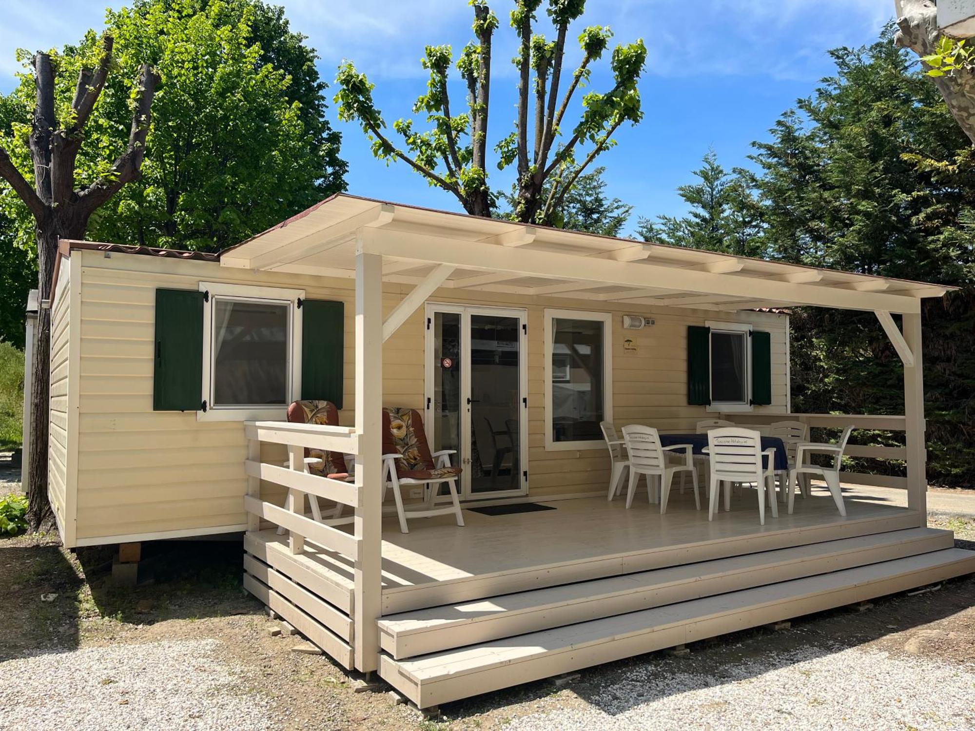 Chalet Camping River Italie Met 2 Slaapkamers Ameglia Exteriér fotografie